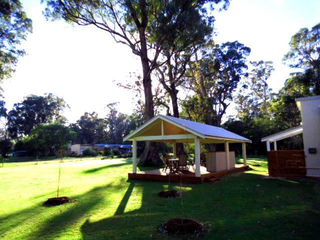 Inn The Tuarts Guest Lodge Busselton Accommodation - Adults Only Extérieur photo