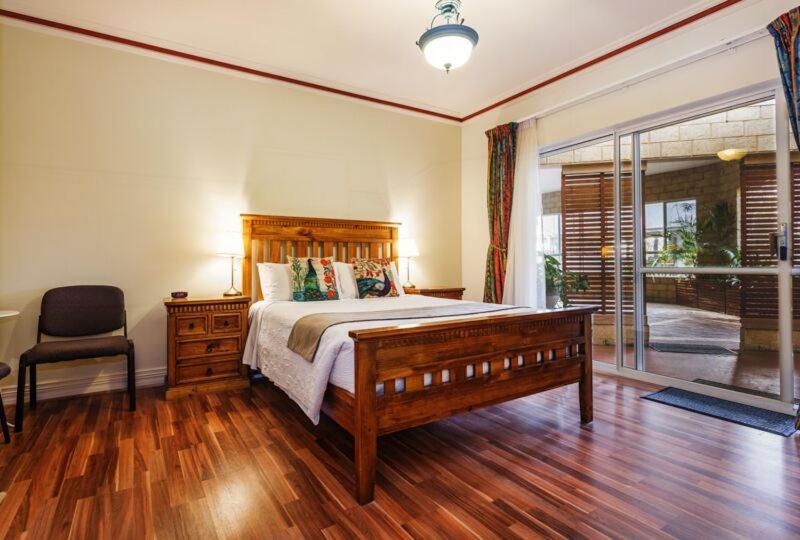 Inn The Tuarts Guest Lodge Busselton Accommodation - Adults Only Extérieur photo