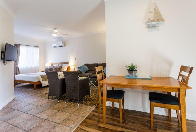 Inn The Tuarts Guest Lodge Busselton Accommodation - Adults Only Extérieur photo