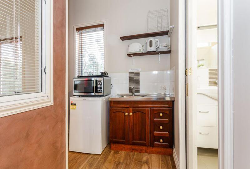 Inn The Tuarts Guest Lodge Busselton Accommodation - Adults Only Extérieur photo