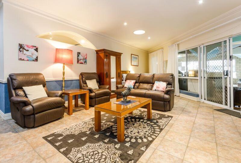 Inn The Tuarts Guest Lodge Busselton Accommodation - Adults Only Extérieur photo