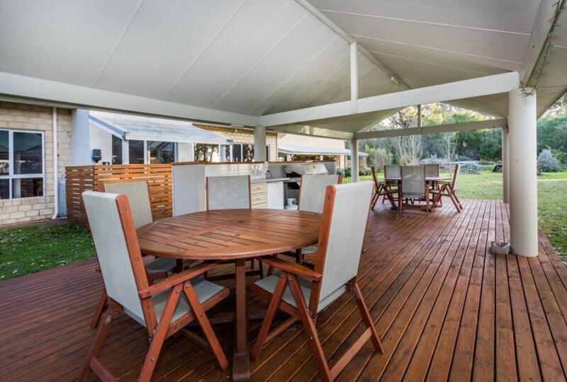 Inn The Tuarts Guest Lodge Busselton Accommodation - Adults Only Extérieur photo