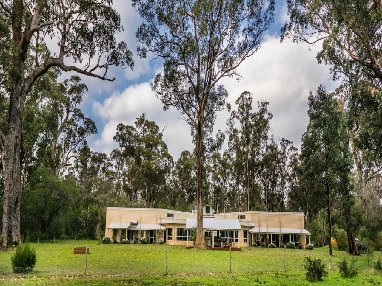 Inn The Tuarts Guest Lodge Busselton Accommodation - Adults Only Extérieur photo